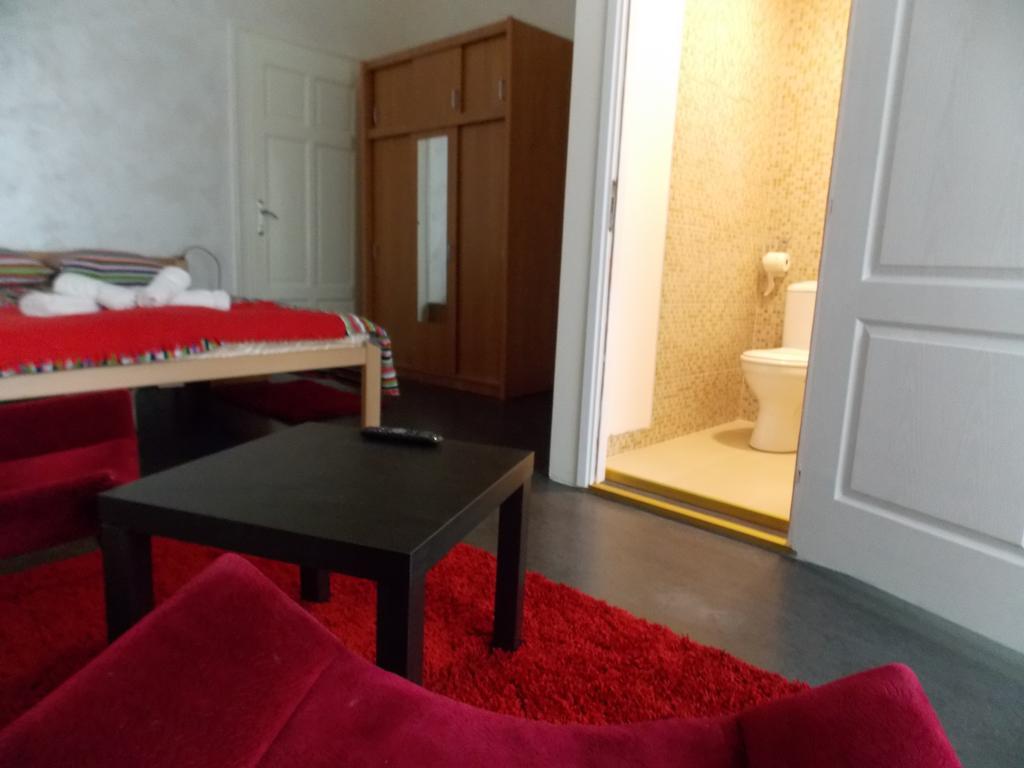 Guest House Miss Depolo เบลเกรด ห้อง รูปภาพ